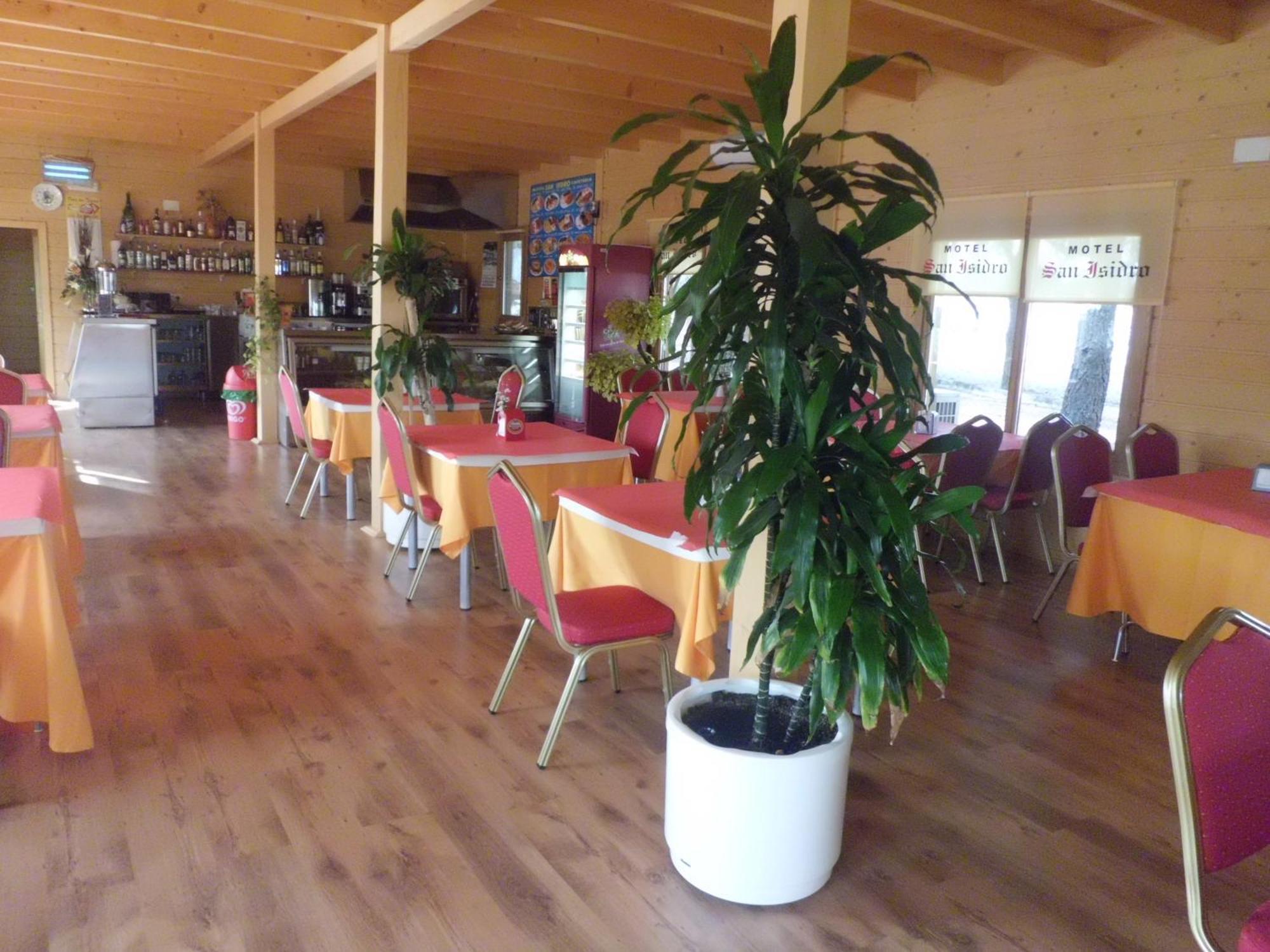 Motel San Isidro Villarrubio Экстерьер фото