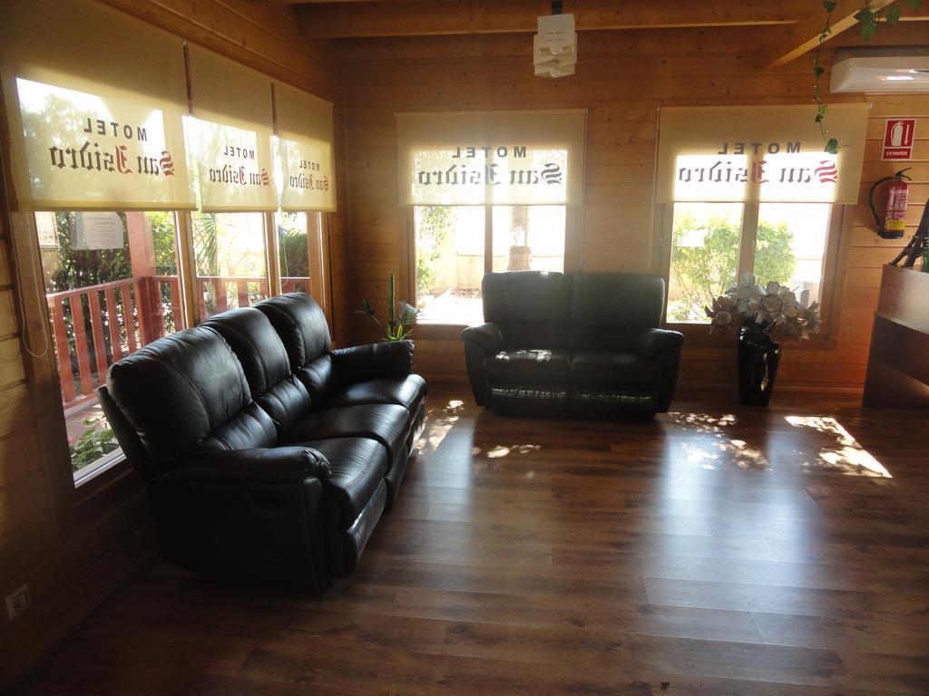 Motel San Isidro Villarrubio Экстерьер фото